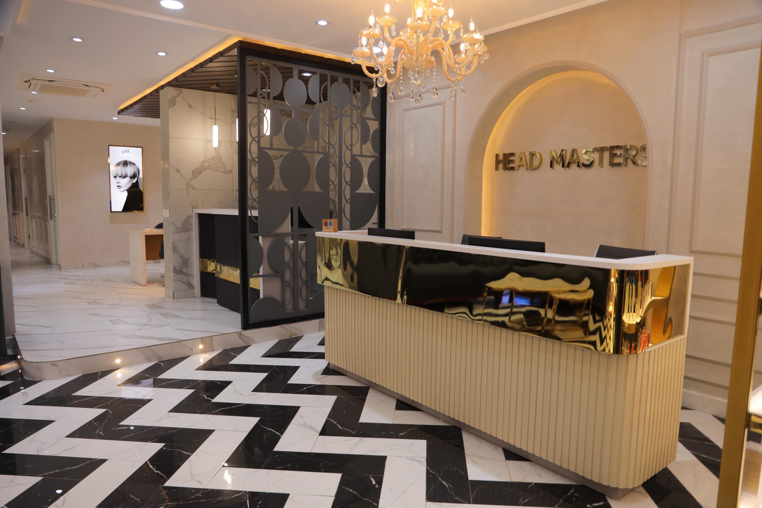 Headmasters-Gurugram-Best-Salon-In-Gurugram-2-scaled